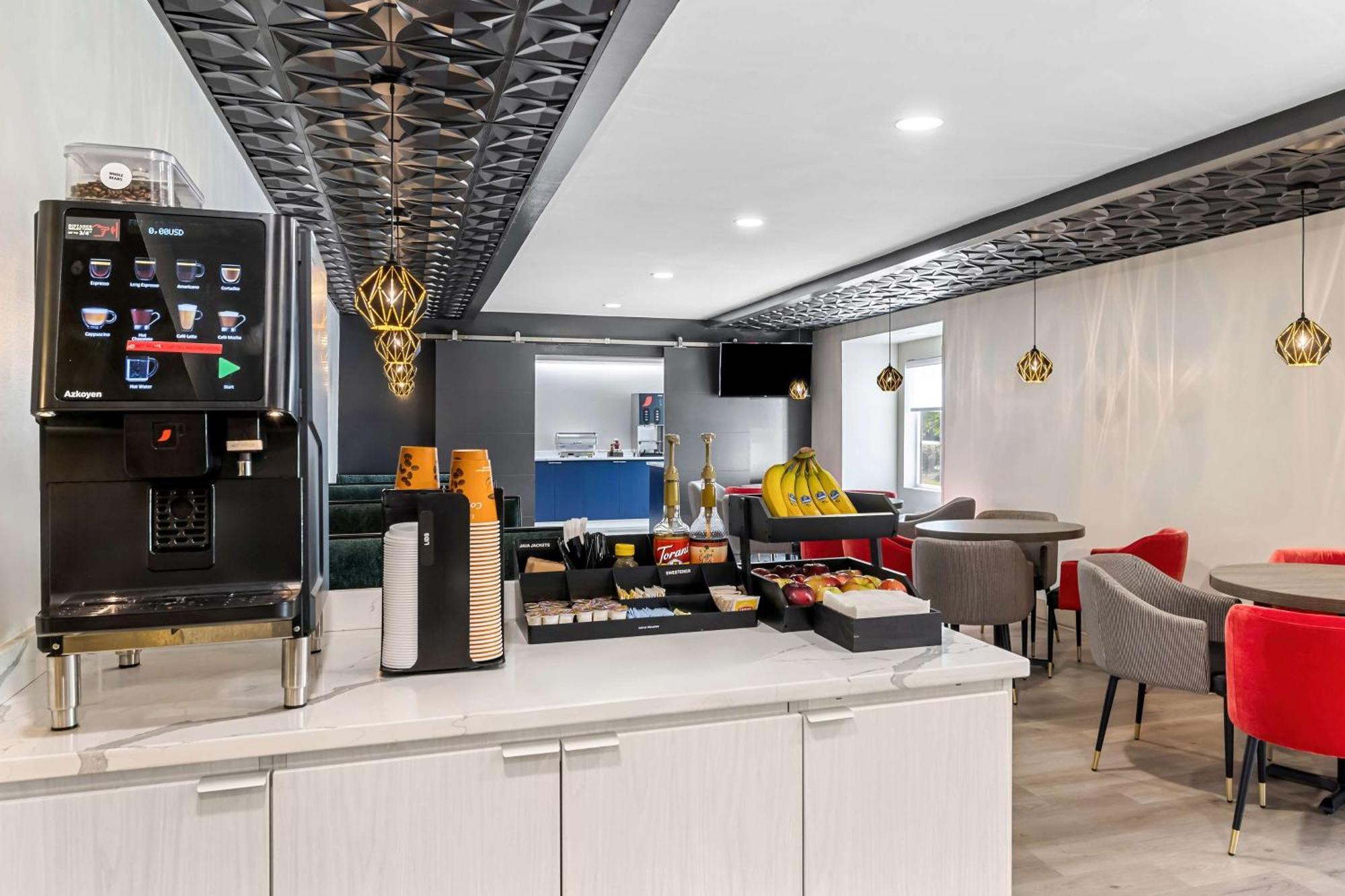 Best Western Buffalo Inn & Suites מראה חיצוני תמונה