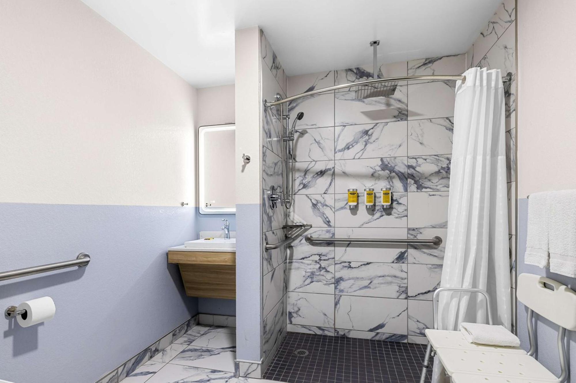 Best Western Buffalo Inn & Suites מראה חיצוני תמונה