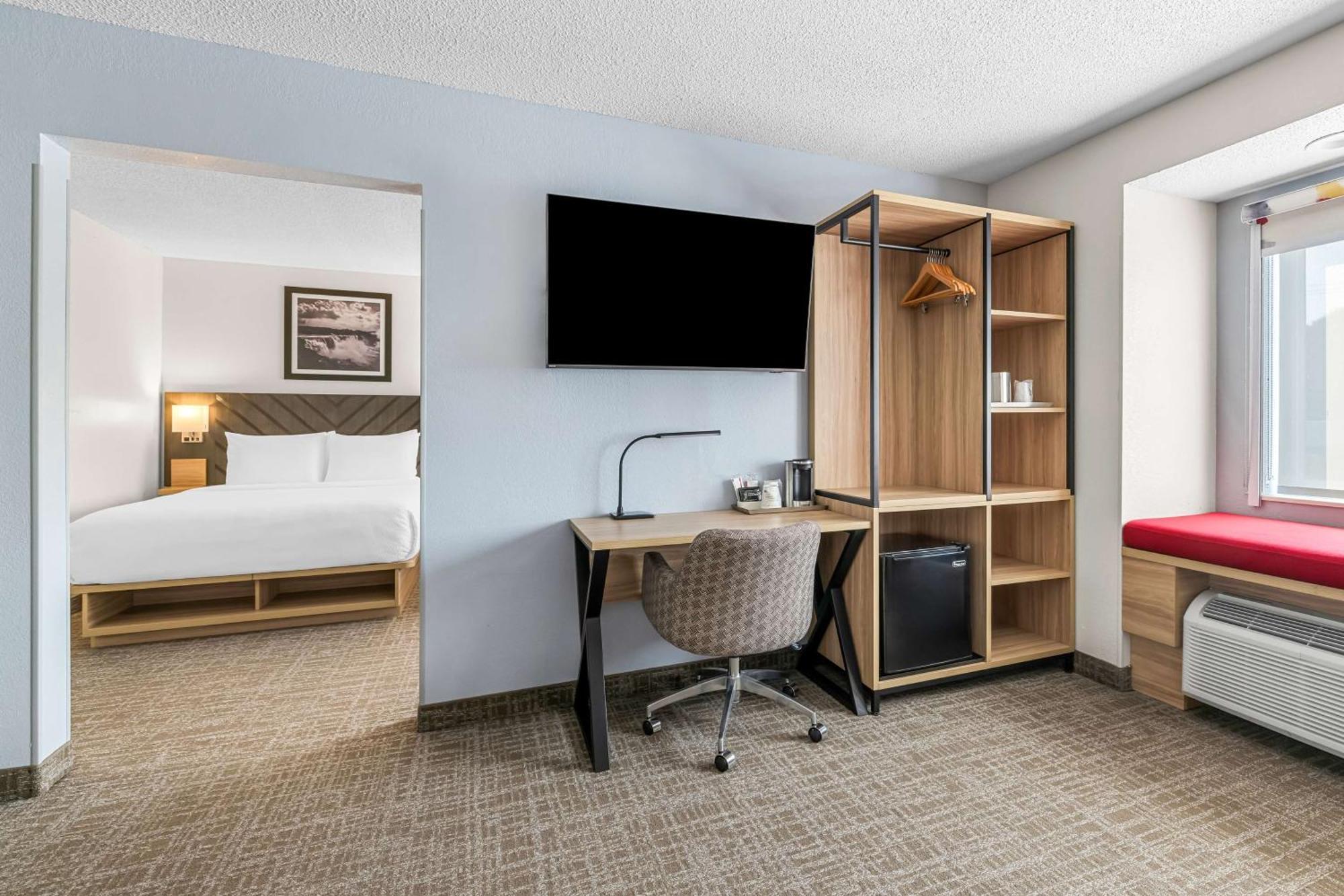 Best Western Buffalo Inn & Suites מראה חיצוני תמונה